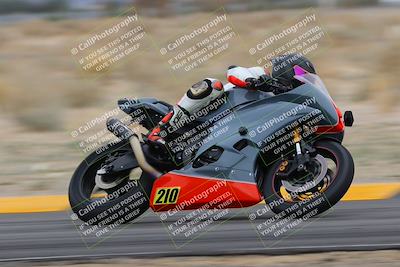 media/Jan-14-2023-SoCal Trackdays (Sat) [[497694156f]]/Turn 4 Set 2 (1030am)/